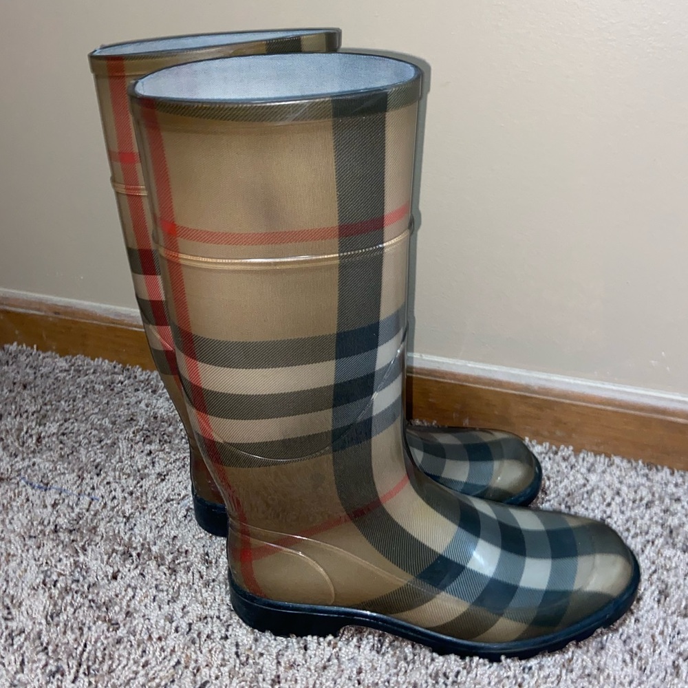 Burberry Rain Boots Rubber - Picture 4 of 5